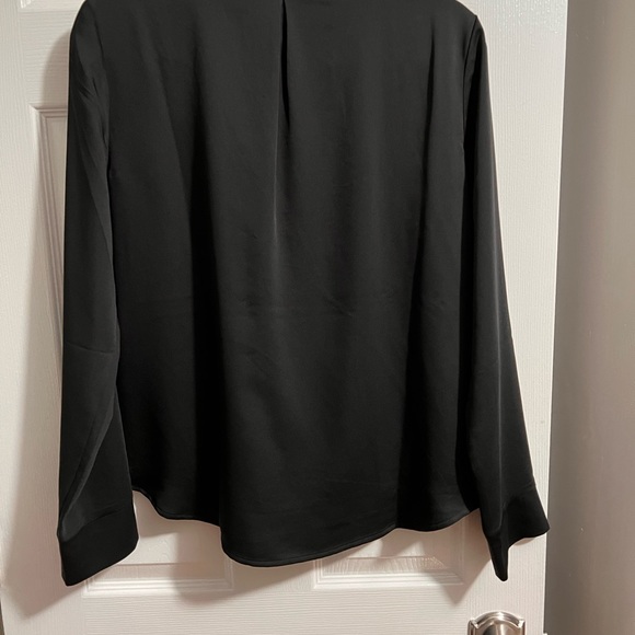 BCBG MAXAZRIA WOMEN’s BLOUSE size M - Picture 3 of 6